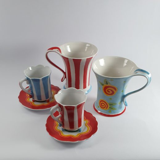 Louça de Chá-Café em Porcelana / Coleção Floral/Xadrez/Poá (13 peças)