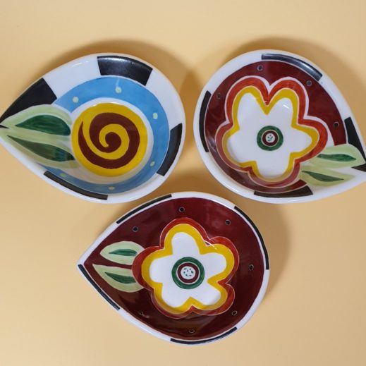 Louça de Chá-Café em Porcelana / Coleção Floral/Xadrez/Poá (13 peças)